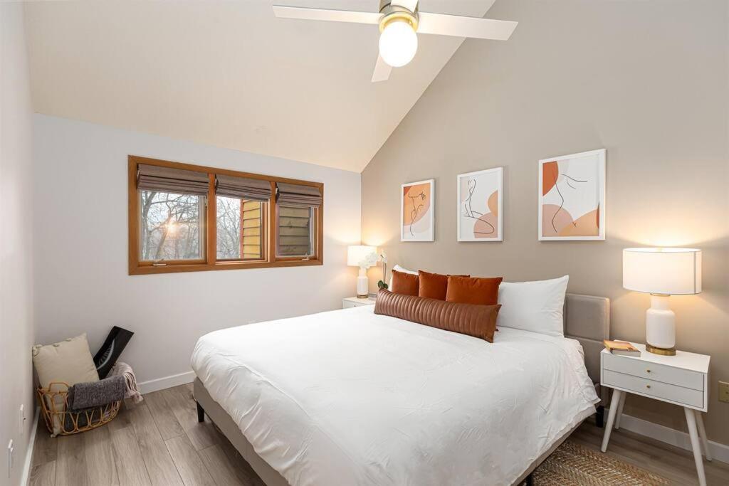 Peaceful 2-Bedroom Townhome Retreat W/Wooded View Galena Bagian luar foto